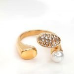 Anillo Baño de oro con detalles de Zirconio