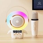 Mini Parlante de Astronauta con Micrófono